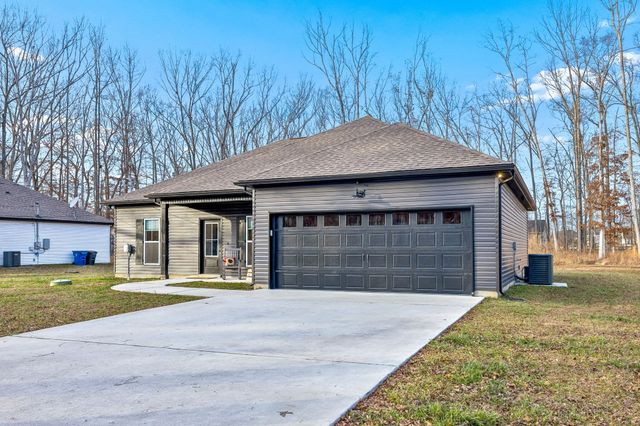 101 Forrestwood Dr, Manchester, TN 37355