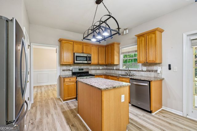 15 Briarleigh Way, Newnan, GA 30265