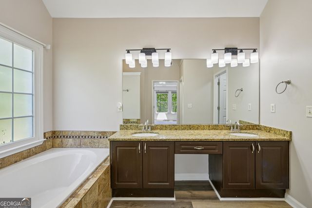 15 Briarleigh Way, Newnan, GA 30265