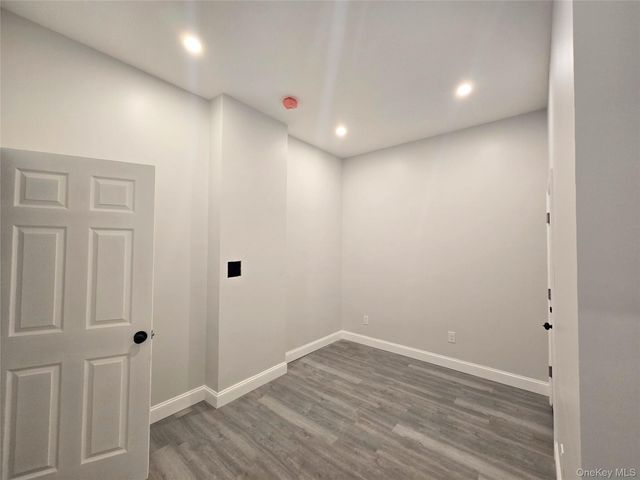 143 Jericho Turnpike APT A, Mineola, NY 11501