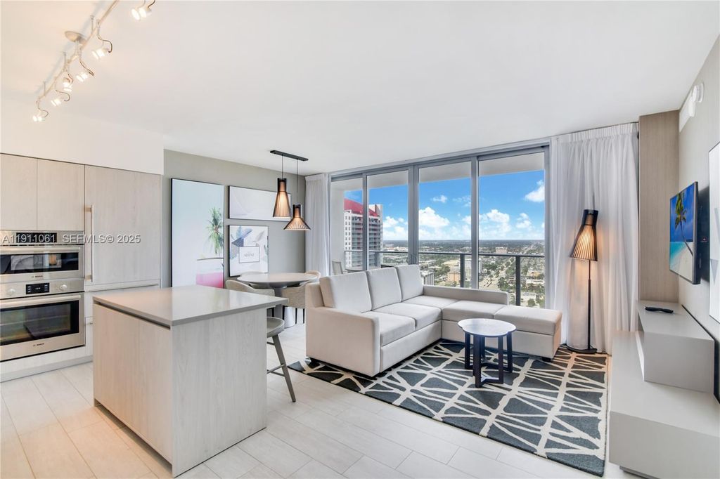 4010 S Ocean Drive R3206, Hollywood, FL 33019