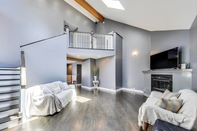 5921 N Navarre Avenue, Chicago, IL 60631