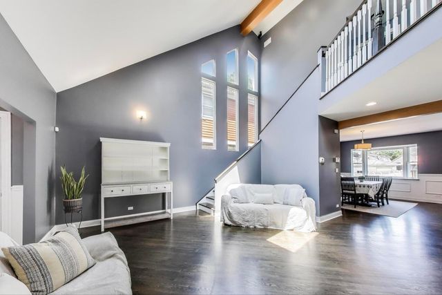 5921 N Navarre Avenue, Chicago, IL 60631
