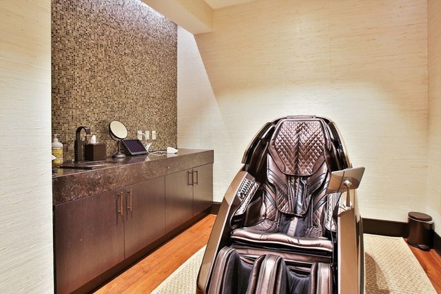 1 Franklin St 1412, Boston, MA 02110