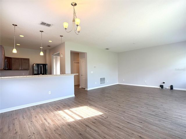 1282 CLOVE DR, Poinciana, FL 34759