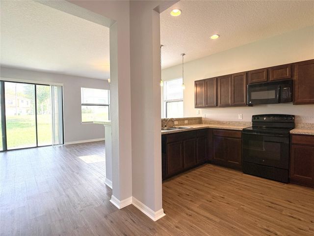 1282 CLOVE DR, Poinciana, FL 34759