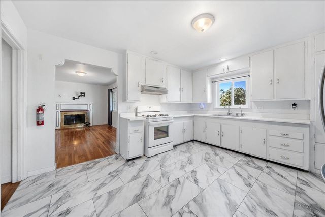 3176 Callecita St, Sacramento, CA 95815