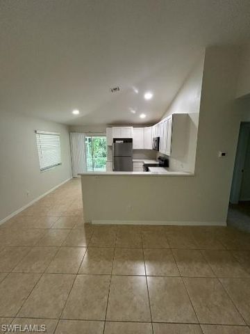 9209 Seville RD, Fort Myers, FL 33967