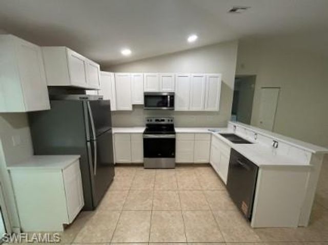 9209 Seville RD, Fort Myers, FL 33967