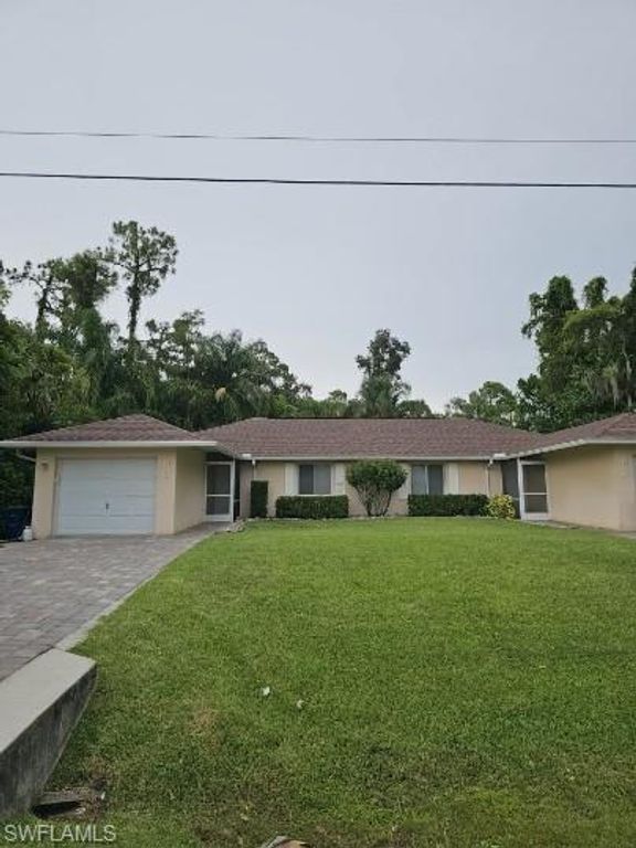 9209 Seville RD, Fort Myers, FL 33967