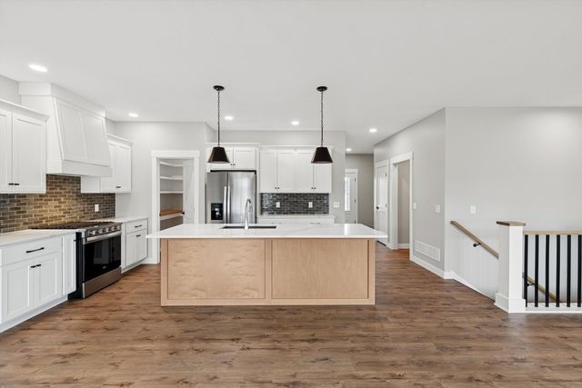 4618 W 12th Street, Davenport, IA 52804