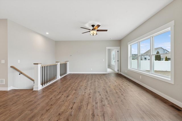 4618 W 12th Street, Davenport, IA 52804