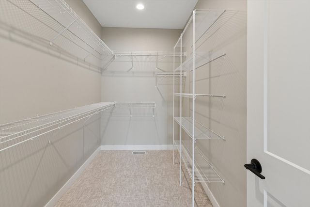 4618 W 12th Street, Davenport, IA 52804