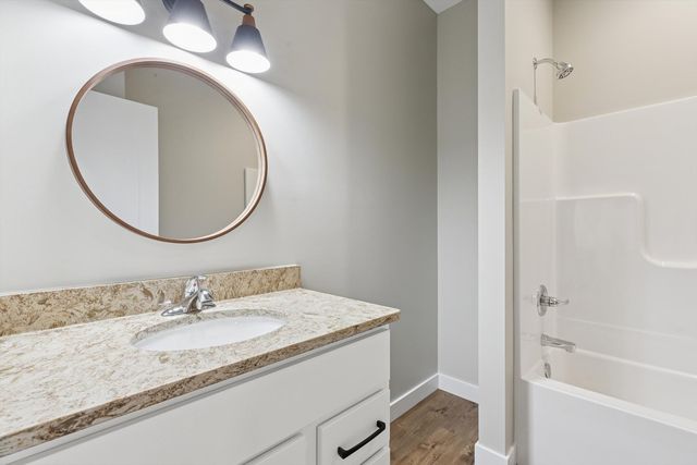 4618 W 12th Street, Davenport, IA 52804