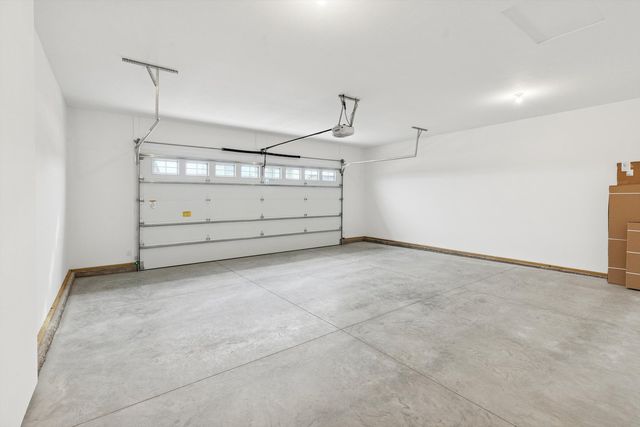 4618 W 12th Street, Davenport, IA 52804