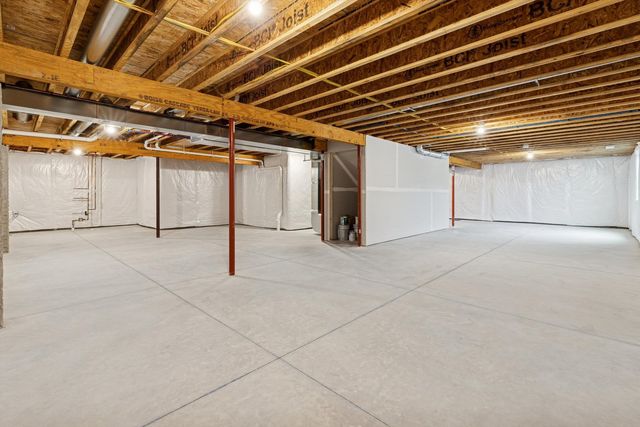 4618 W 12th Street, Davenport, IA 52804