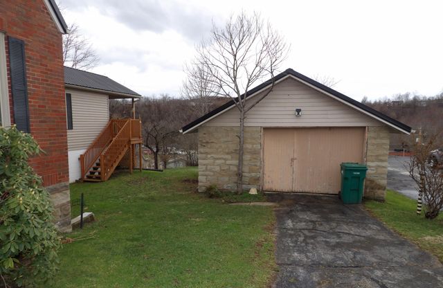 477 Main Street, West Liberty, KY 41472