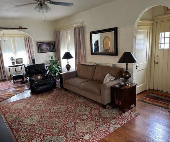 477 Main Street, West Liberty, KY 41472