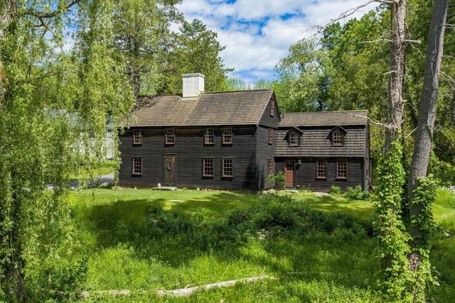 11 Lincoln St, Gloucester, MA 01930