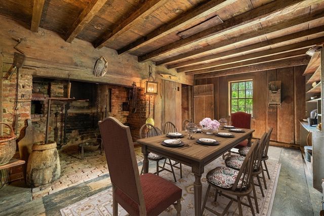 11 Lincoln St, Gloucester, MA 01930