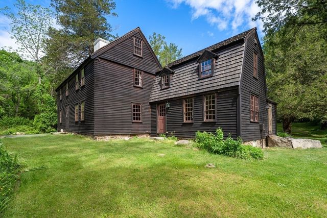 11 Lincoln St, Gloucester, MA 01930