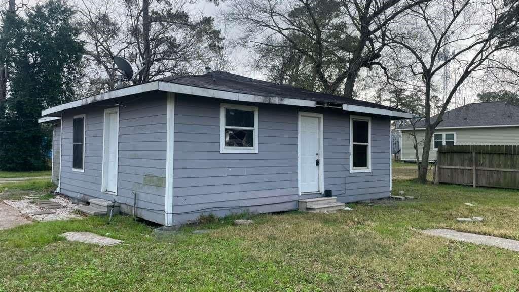 9110 Heatherside Street, Houston, TX 77016