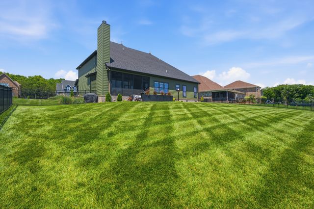 146 Seclusion Ct, Murfreesboro, TN 37129