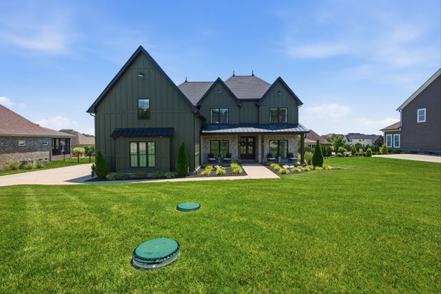 146 Seclusion Ct, Murfreesboro, TN 37129