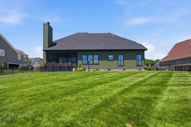 146 Seclusion Ct, Murfreesboro, TN 37129