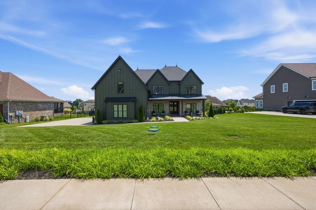 146 Seclusion Ct, Murfreesboro, TN 37129