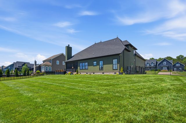 146 Seclusion Ct, Murfreesboro, TN 37129
