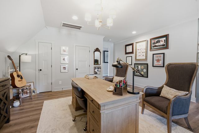 146 Seclusion Ct, Murfreesboro, TN 37129