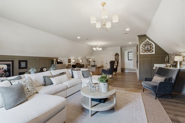146 Seclusion Ct, Murfreesboro, TN 37129