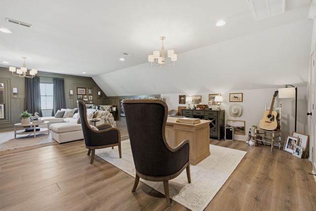 146 Seclusion Ct, Murfreesboro, TN 37129