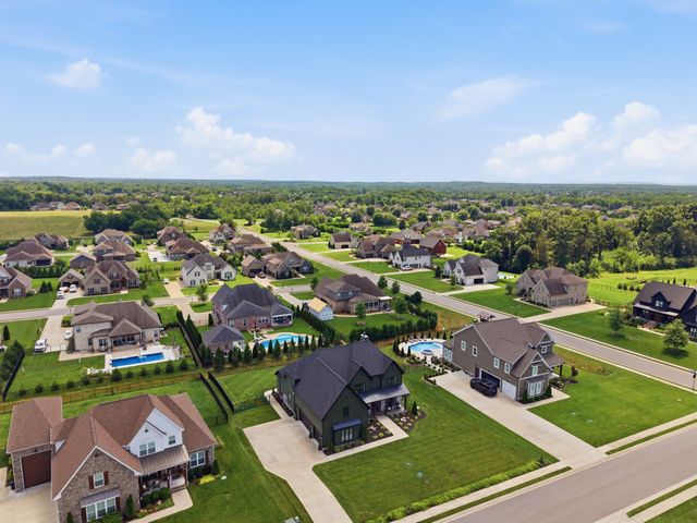 146 Seclusion Ct, Murfreesboro, TN 37129