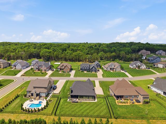 146 Seclusion Ct, Murfreesboro, TN 37129