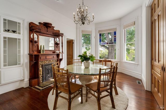 2230 1st St, Napa, CA 94559