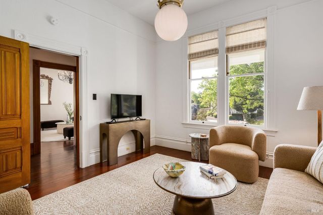 2230 1st St, Napa, CA 94559