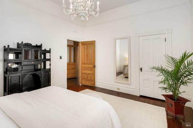 2230 1st St, Napa, CA 94559