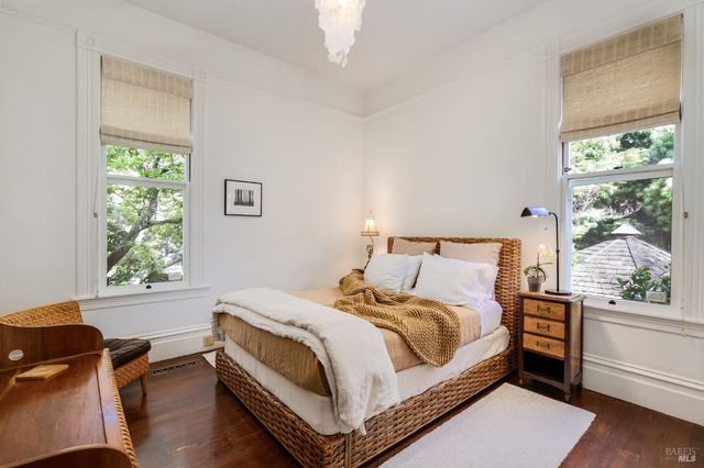 2230 1st St, Napa, CA 94559