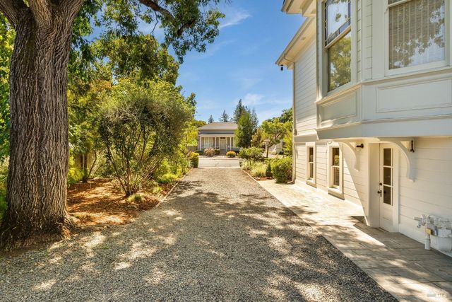 2230 1st St, Napa, CA 94559