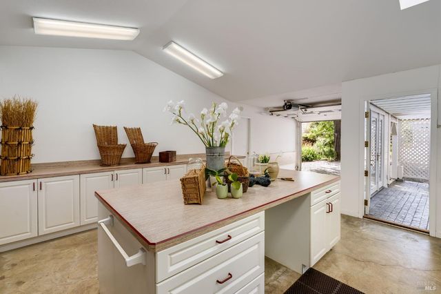 2230 1st St, Napa, CA 94559