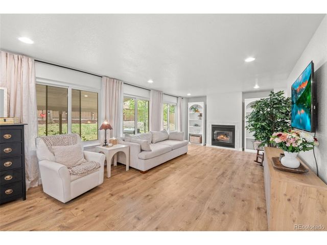 9445 Sand Hill Pl, Highlands Ranch, CO 80126