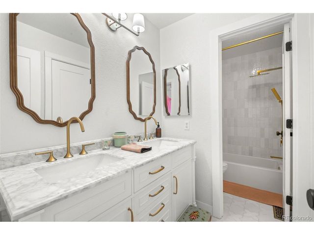 9445 Sand Hill Pl, Highlands Ranch, CO 80126