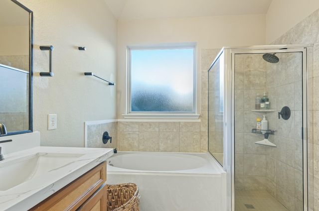 103 W Wading Pond Circle, Tomball, TX 77375