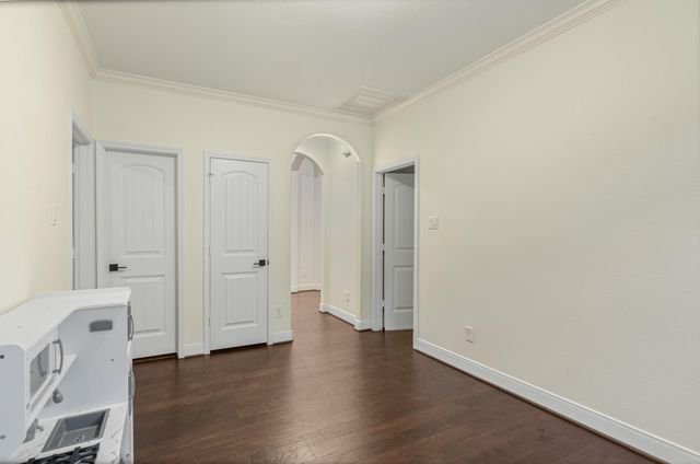 103 W Wading Pond Circle, Tomball, TX 77375