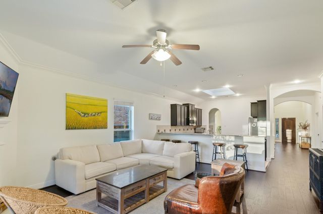 103 W Wading Pond Circle, Tomball, TX 77375
