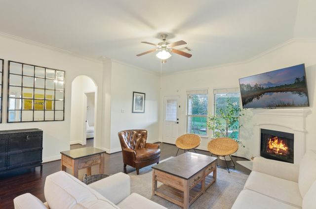 103 W Wading Pond Circle, Tomball, TX 77375