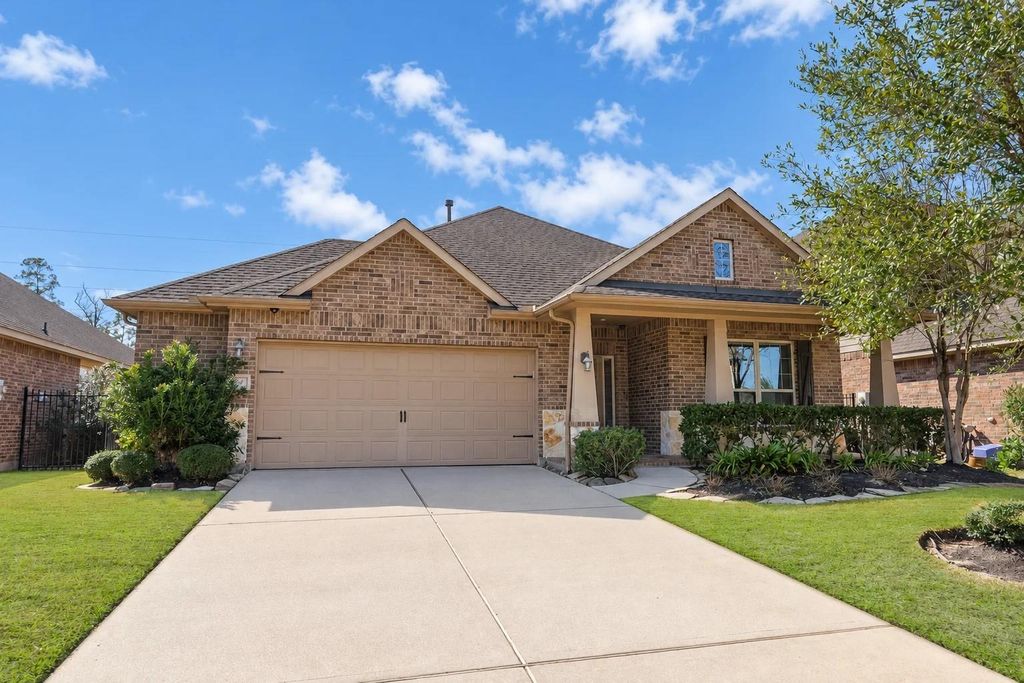 103 W Wading Pond Circle, Tomball, TX 77375