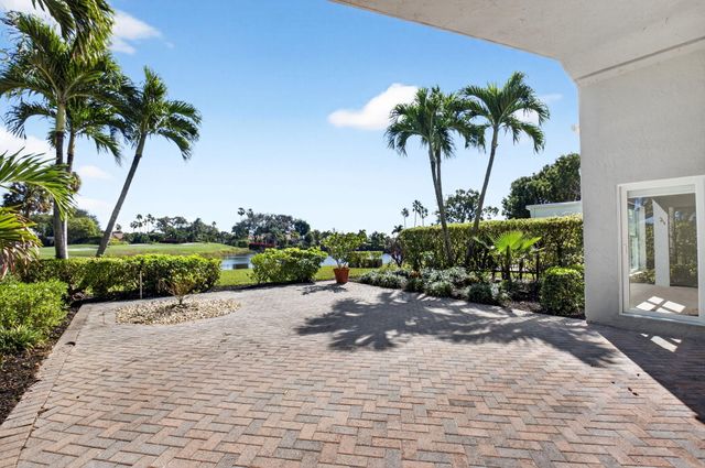 11801 Fountainside Circle, Boynton Beach, FL 33437